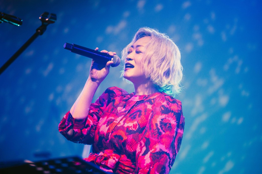 重回歌手不好當 Lisa自嘲「我的歌也太難唱了」