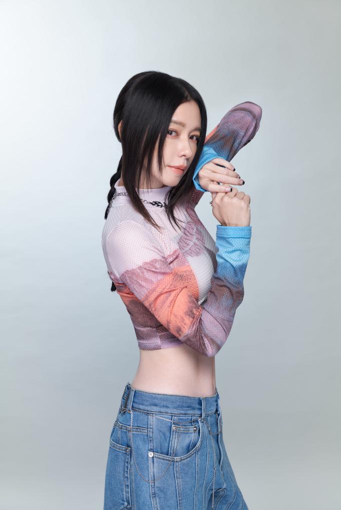 首度與好友合體 徐若瑄感動到還沒唱就快哭 自認玉城千春粉絲 笑說「好想站在台下聽」