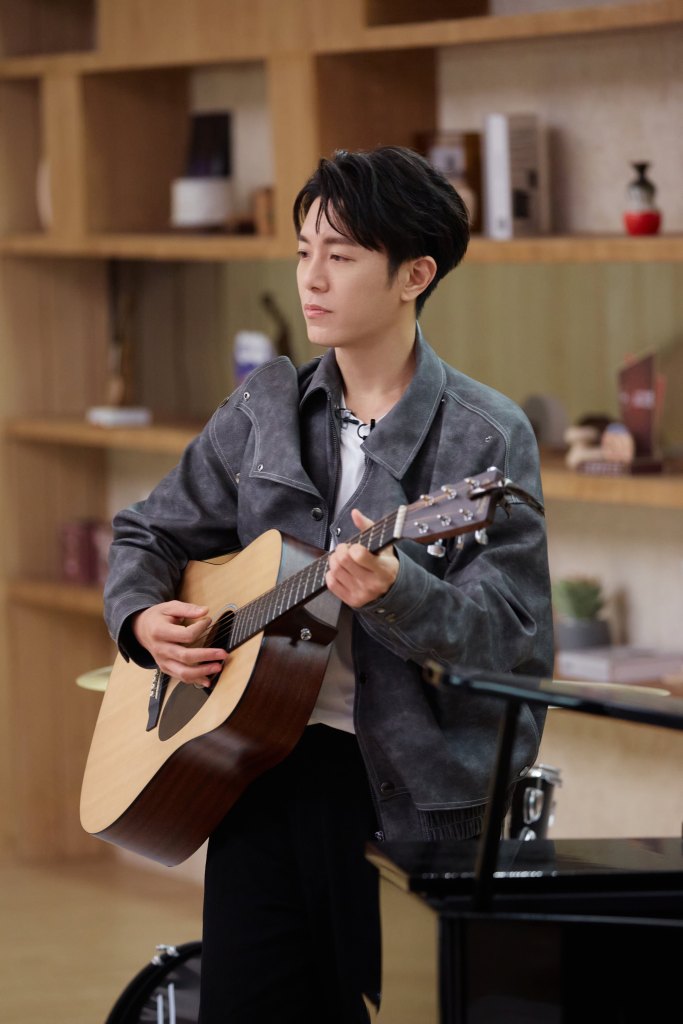 韋禮安假期結束 全面復工 行程爆滿 世界巡演開跑 本週末5/7香港場即將正式開唱