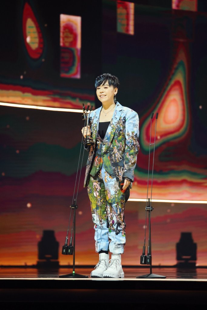 《最佳台語女歌手獎》江惠儀
