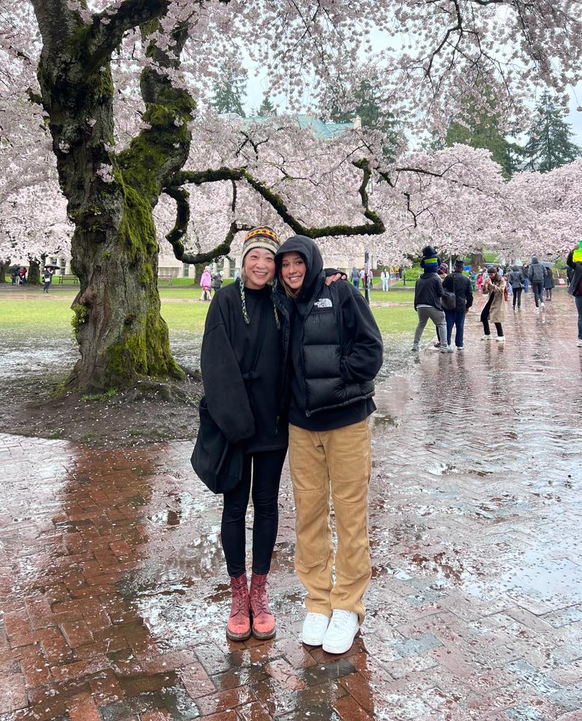 趁復活節假期Lisa跟女兒在西雅圖賞櫻花