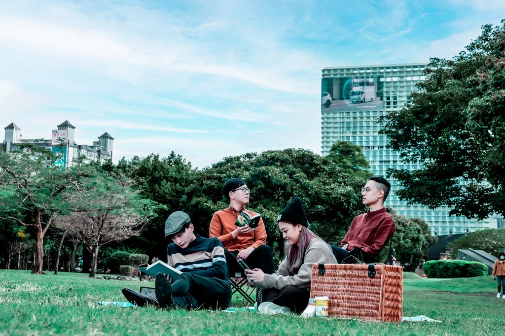 【NEWS】翻玩英搖元素 貓咪庫瑪拉推出首張EP《Ina》全台巡迴6/18正式啟動