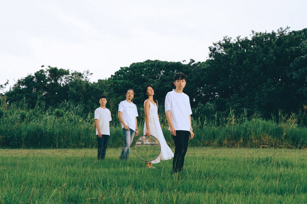 三男一女所組成的午夜午夜，從EZ5相遇成為起點