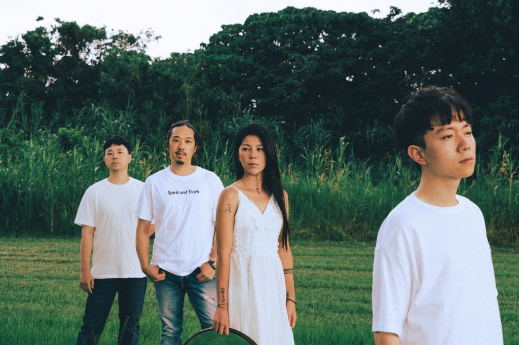 【NEWS】閻韋伶組獨立樂團午夜午夜 發行首張EP《The Journey of&nbsp;Love》8/10將開發片專場