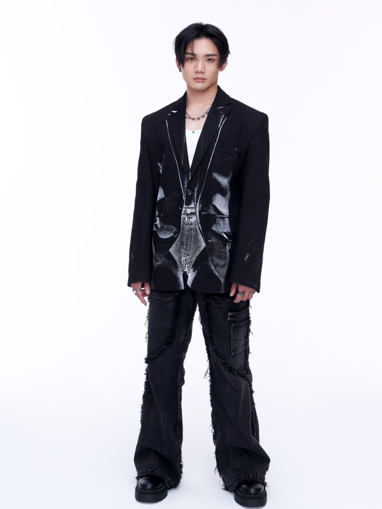 徐暐翔 Vash Hsu 專場演唱會 | 躍・越 Survive To Remember