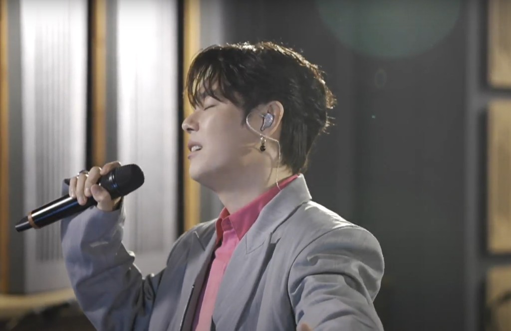 葉秉桓新專輯「粉紅與灰」直播音樂會 (照片提供: 首符娛樂)