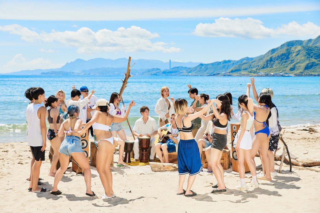 中間白衣服王燦