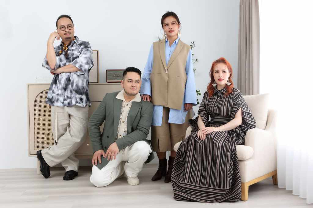 左起為歐開合唱團團員男低音嘿嘿（馮瀚亭）、男高音葉孝恩、女低音芭塔、女高音葉微真。（圖／歐開合唱團提供）