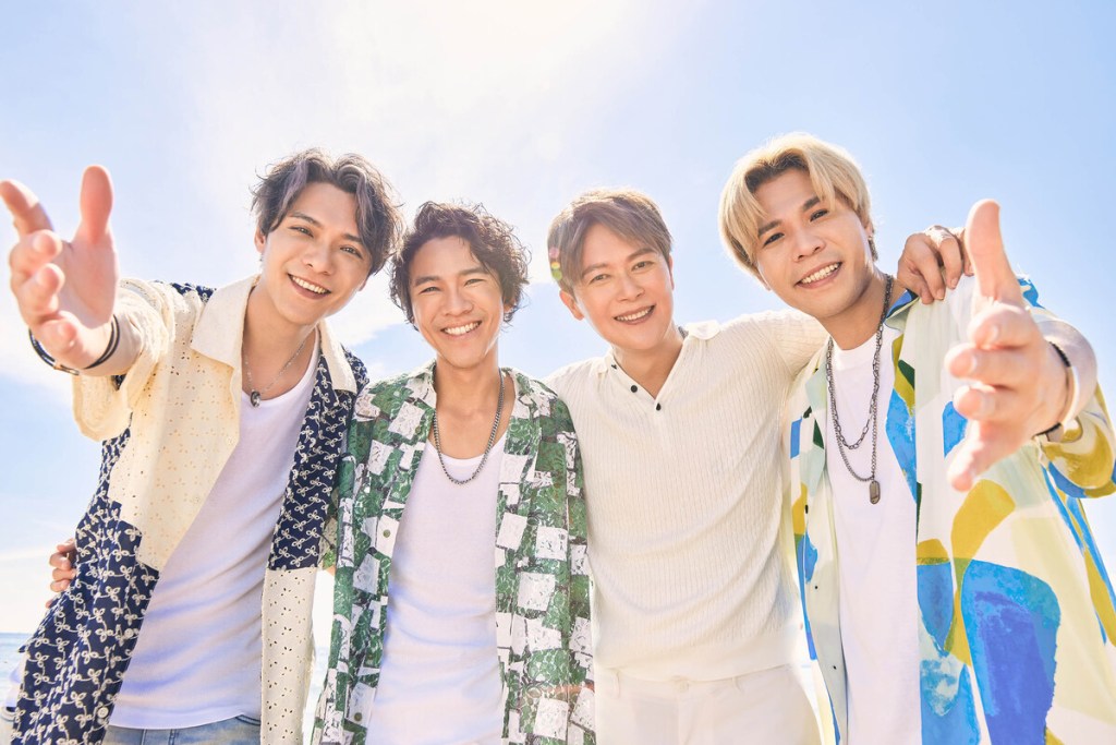 【NEWS】陽光、沙灘、比基尼！王燦國語EP同名主打歌〈Hola〉MV 大打沙灘排球 更大跳Hola手勢舞