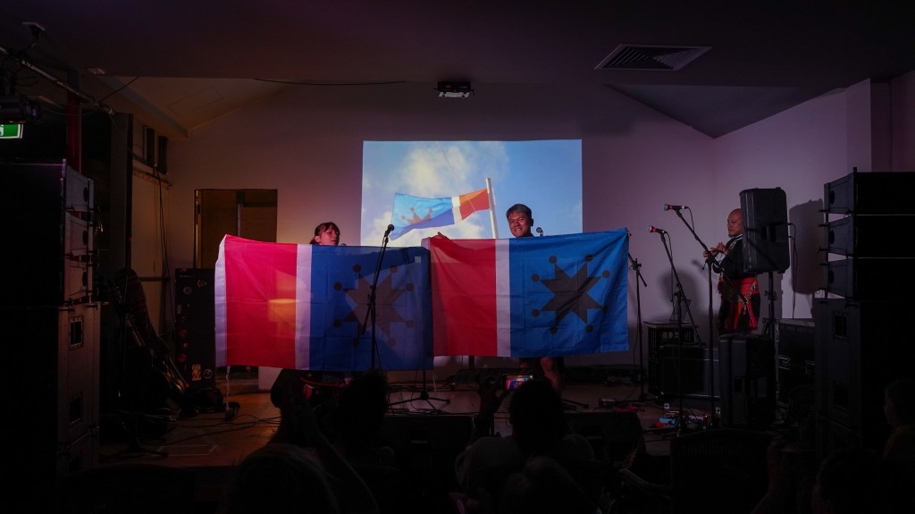 特地帶阿米斯音樂節旗幟到澳洲宣傳