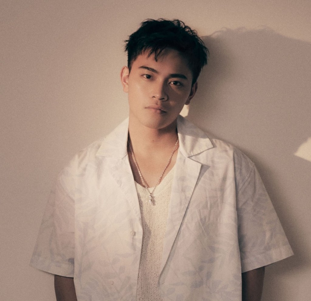 【Sony】邱軍重現周傳雄經典情歌〈黃昏〉搖滾撕心吶喊詮釋 展現浪子面對分手的瀟灑和率性