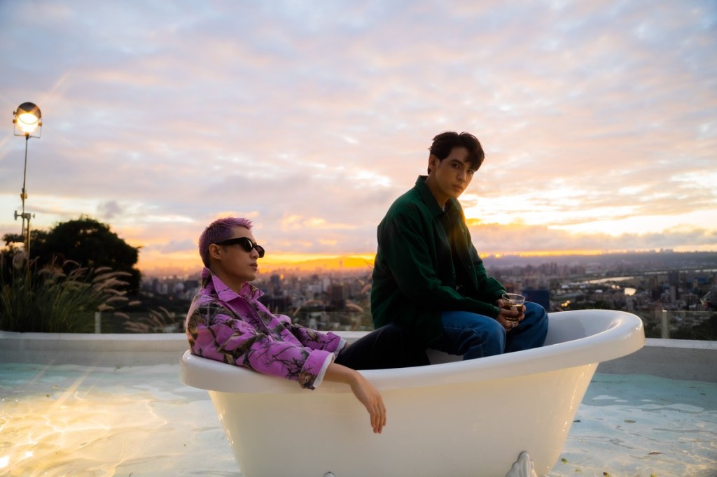 【Rock】痛快揮別綠茶！陳零九邀周湯豪合作〈看你表演〉灑脫態度唱出兄弟情誼