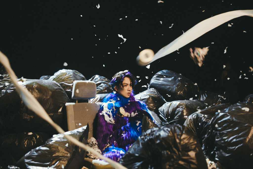 林宥嘉〈垃圾寶貝〉MV