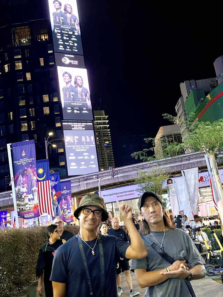 動力火車馬來西亞演唱會大型螢幕廣告 (照片提供:華研國際)