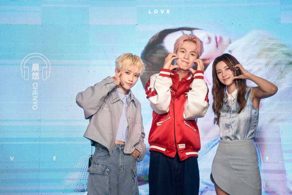 左至右﹔惟晨、瑋瑋、以悠