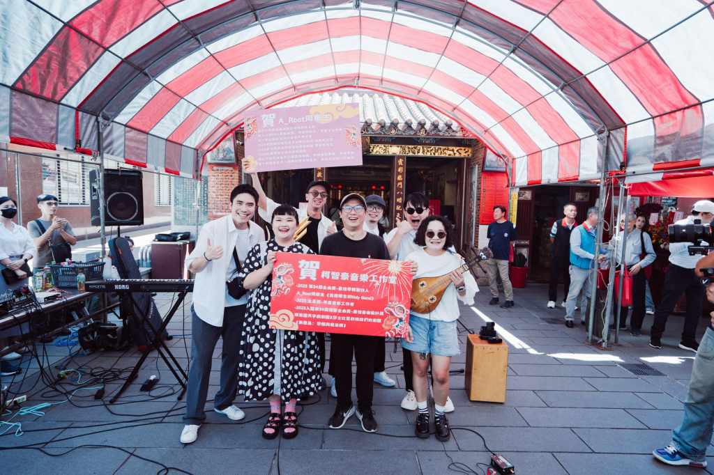 柯智豪攜手同根生贏得本屆金曲獎最佳專輯製作人