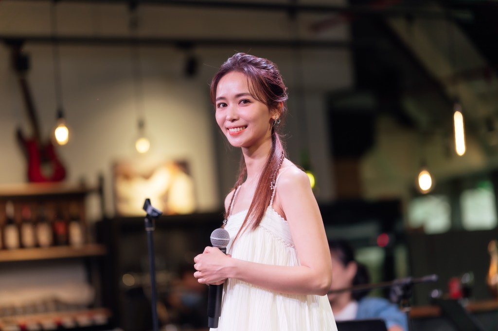 陳明珠電力強，有日本男歌迷不畏颱風從大阪飛來