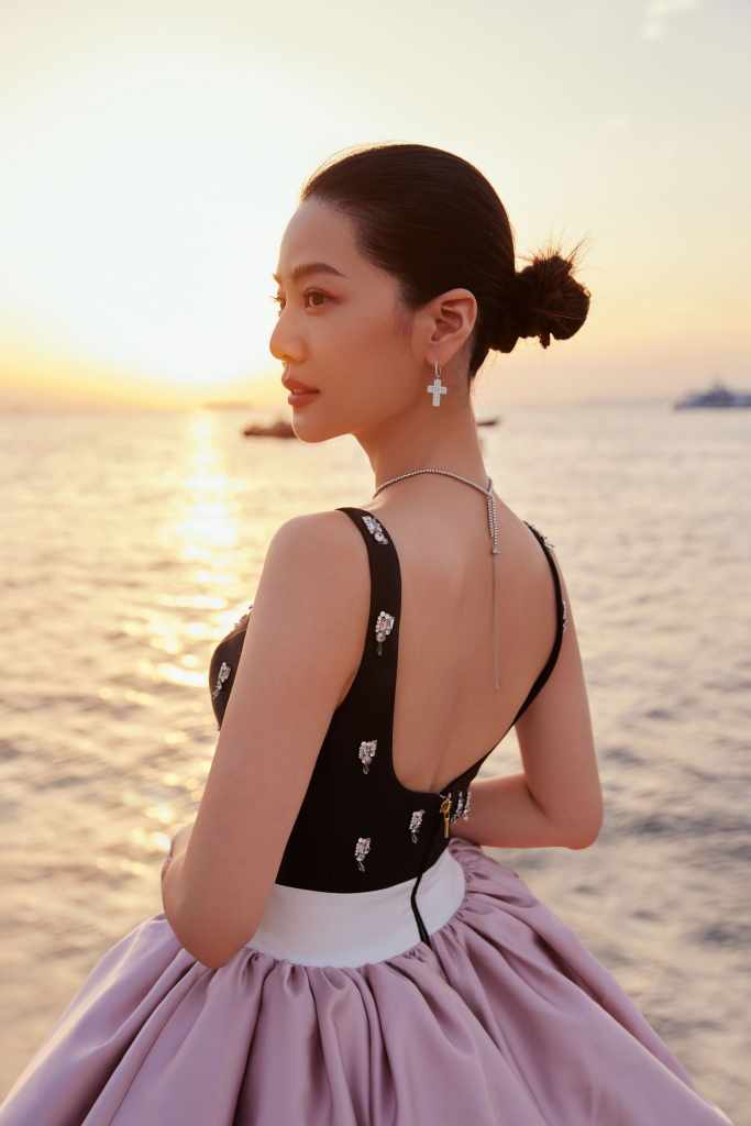 曾之喬赴希臘邊工作邊享受 (照片提供:華研國際)