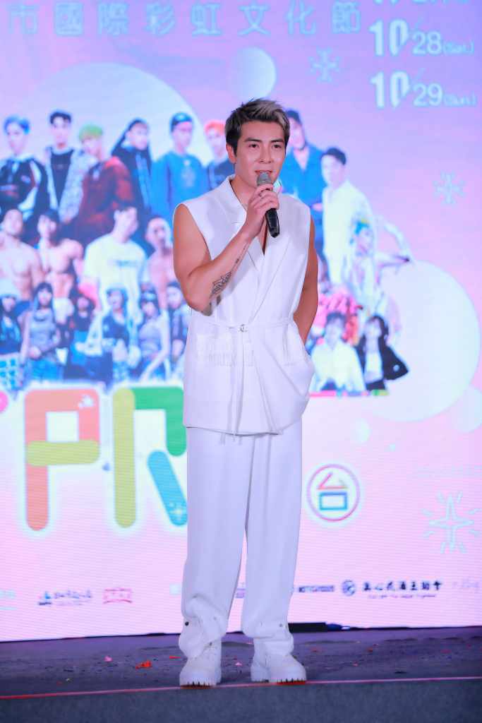 江曜綸擔任「台北國際彩虹文化節」表演嘉賓 (照片提供:唱戲世界娛樂)