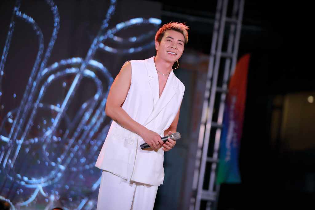 江曜綸擔任「台北國際彩虹文化節」表演嘉賓 (照片提供:唱戲世界娛樂)