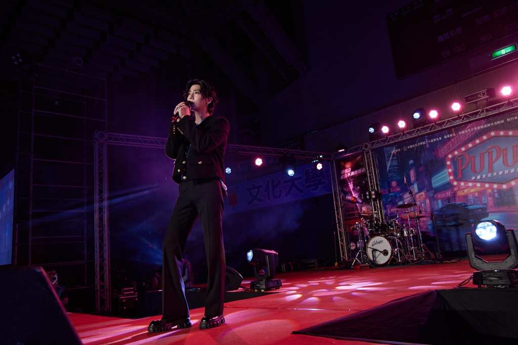 Bii畢書盡文化大學校唱