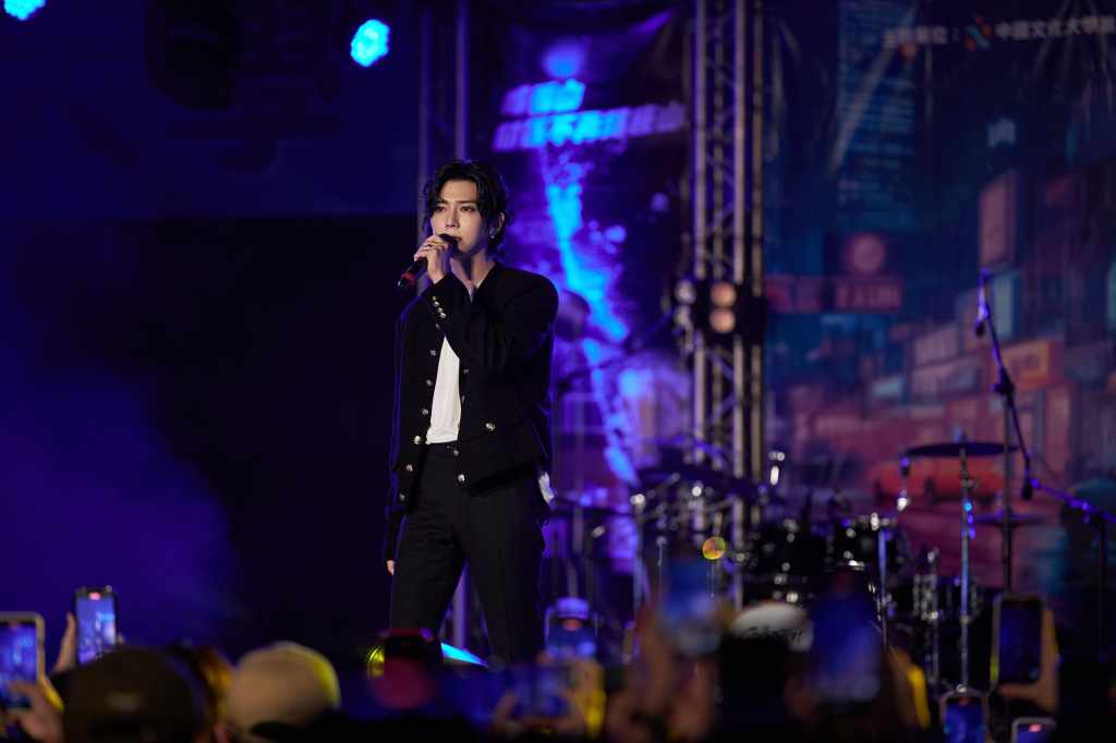 Bii畢書盡文化大學校唱