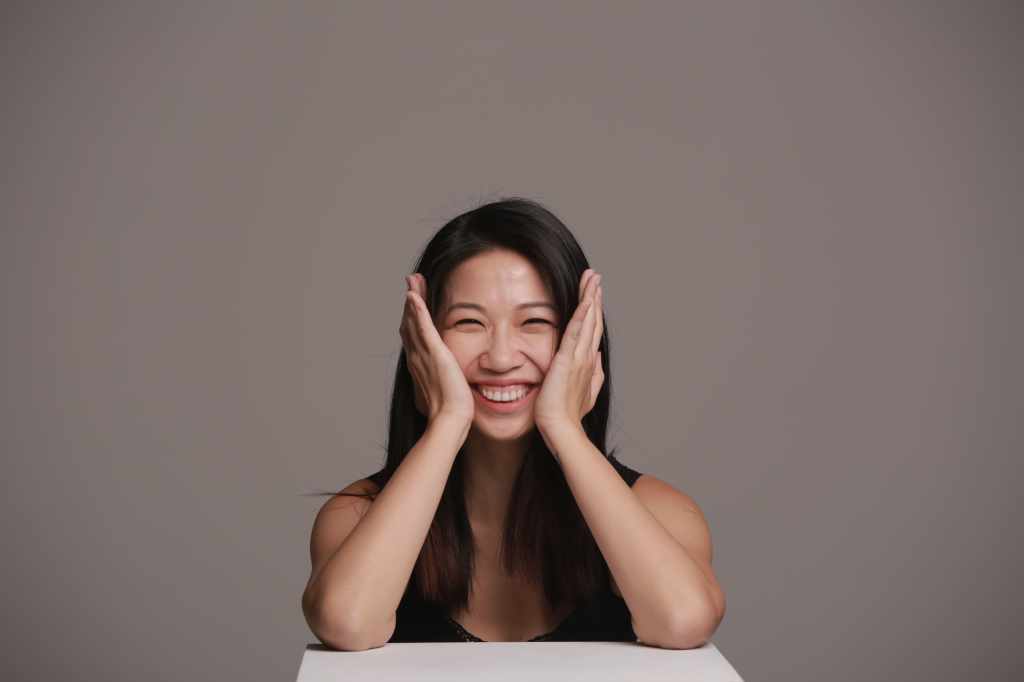 催眠探究前世激發靈感寫歌 〈My Inner Palace〉入圍最佳民謠歌曲