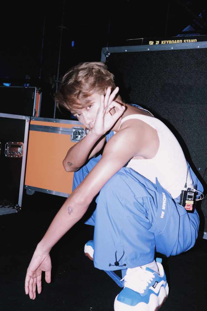 吳克群日前推出數位專輯《今天很OK》，預告在11月3日發行實體精裝專輯。