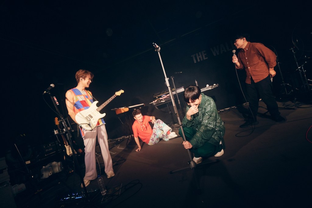 魚丁糸邀請技師PADA 合唱 復刻當年Live House精彩橋段