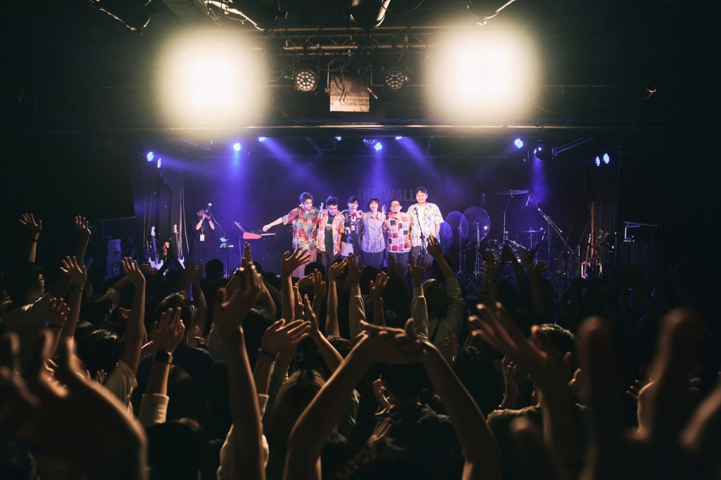 魚丁糸重返The Wall唱至接近午夜