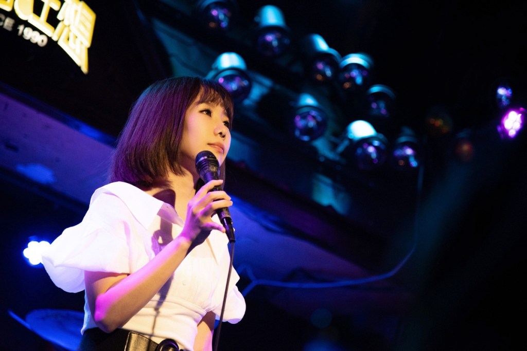 【NEWS】蕭煌奇力挺魏妙如高雄小巡演 兩人合唱〈一人水一項〉 製作人未婚夫黃昺翔也登台合唱〈擠燒〉