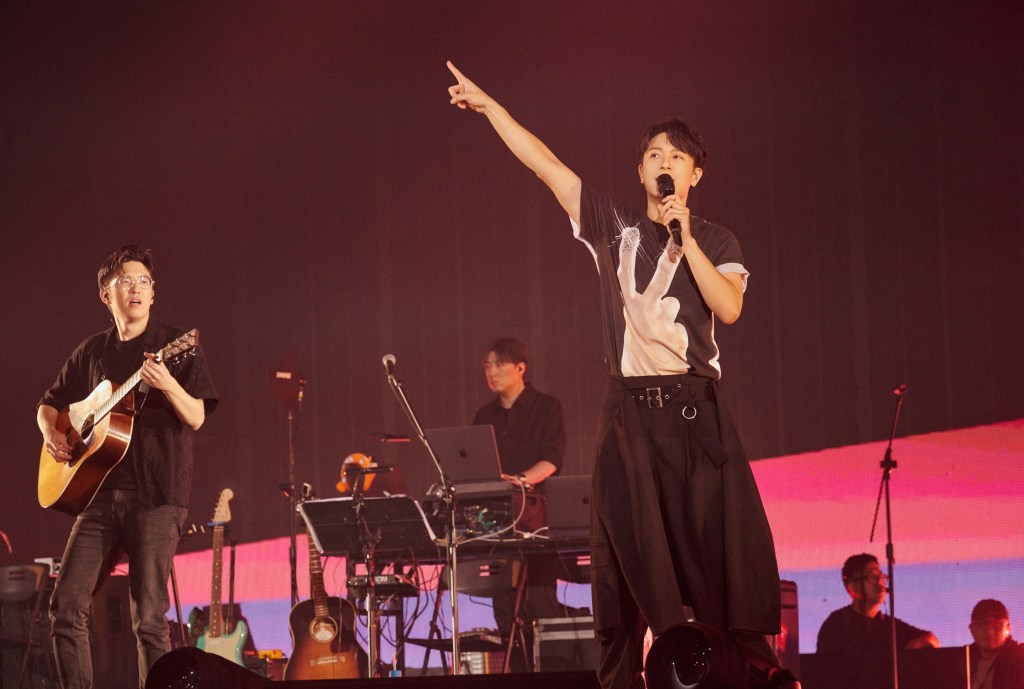 韋禮安首場「如果可以，我想和你明天再見again」演唱會