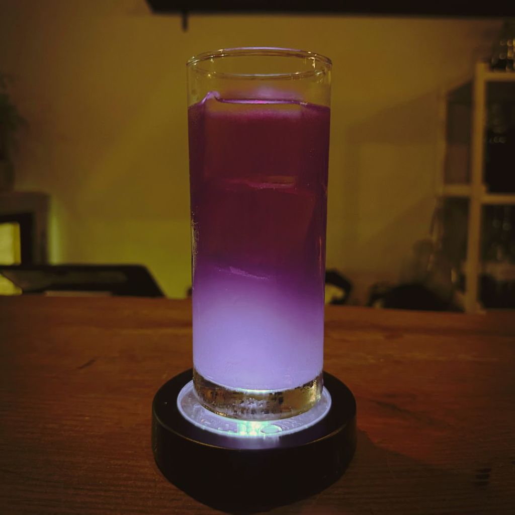 與枋square合作的調酒 紫蝶引茉