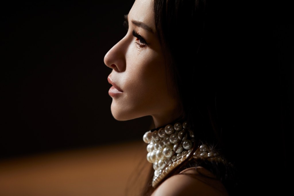 蕭亞軒 愛沒有錯 (照片提供:華納音樂)