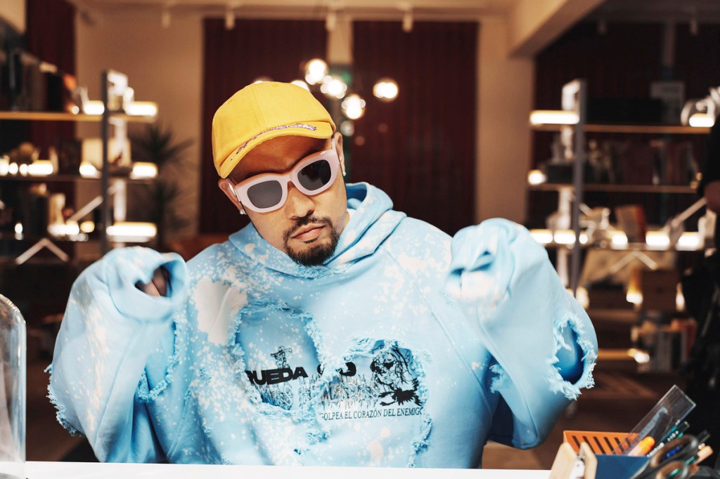 【NEWS】MC HotDog熱狗推出新歌〈怪物〉 取樣徐懷鈺經典歌曲「怪獸」 年底將發新專輯&nbsp;並再登小巨蛋開唱