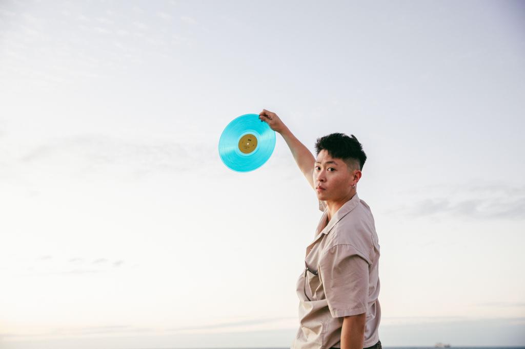 LINION HIDEOUT 珍藏限量水藍彩膠