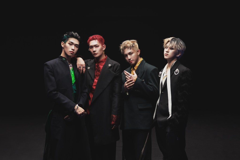 U_NUS強推新專輯先行曲〈100% 〉，融合中、英、日、台四種語言超洗腦。（圖／滾石唱片）