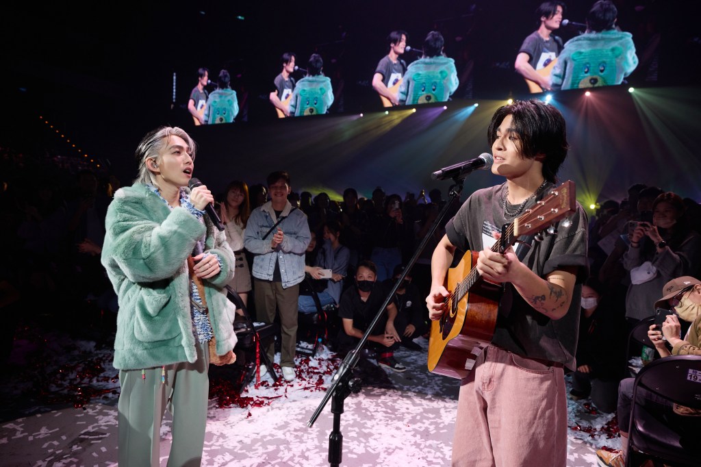 林宥嘉邀師弟師弟77Ke柯棨棋演唱經典歌曲〈少女〉 (照片提供:華研國際)