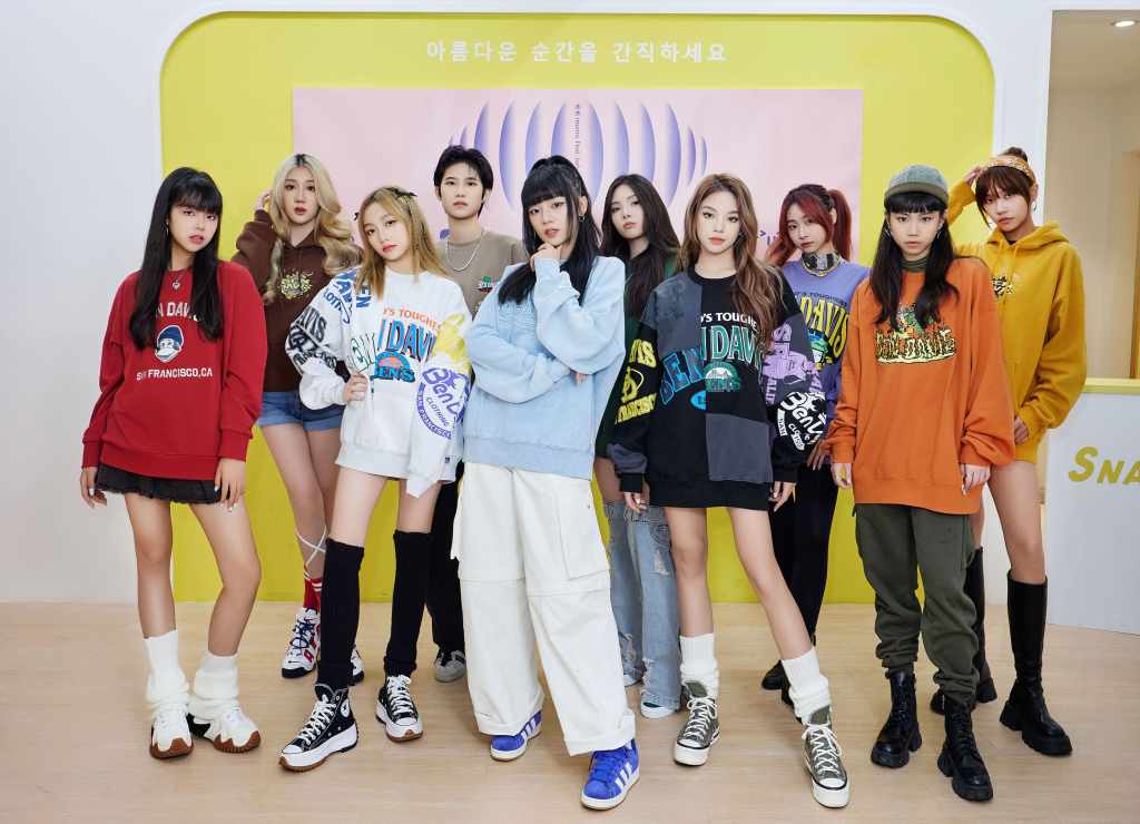 babyMU拍貼會1【左起:丞妘、晶晶、栩栩、言菱、木木、Vikky、粼粼、熙妍、品妡、萩璇】