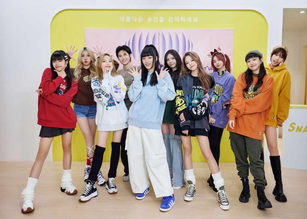 babyMU拍貼會3【左起:丞妘、晶晶、栩栩、言菱、木木、Vikky、粼粼、熙妍、品妡、萩璇】