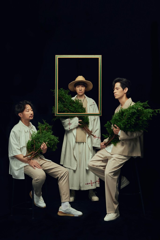 貝斯手小N、主唱暨吉他手小王子、鼓手青春