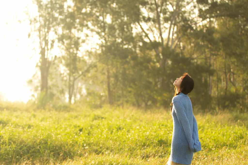 甄濟如〈慣性倔強〉MV (照片提供:RCA)