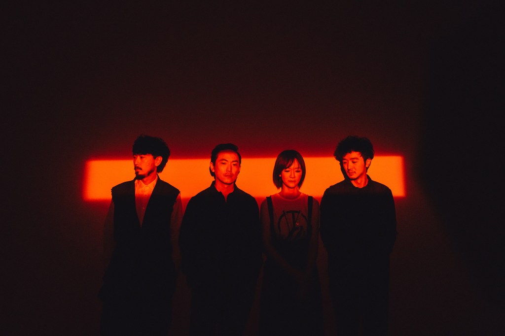 回聲樂團在聖誕節推出回歸樂壇第二首單曲〈Take a Shine〉