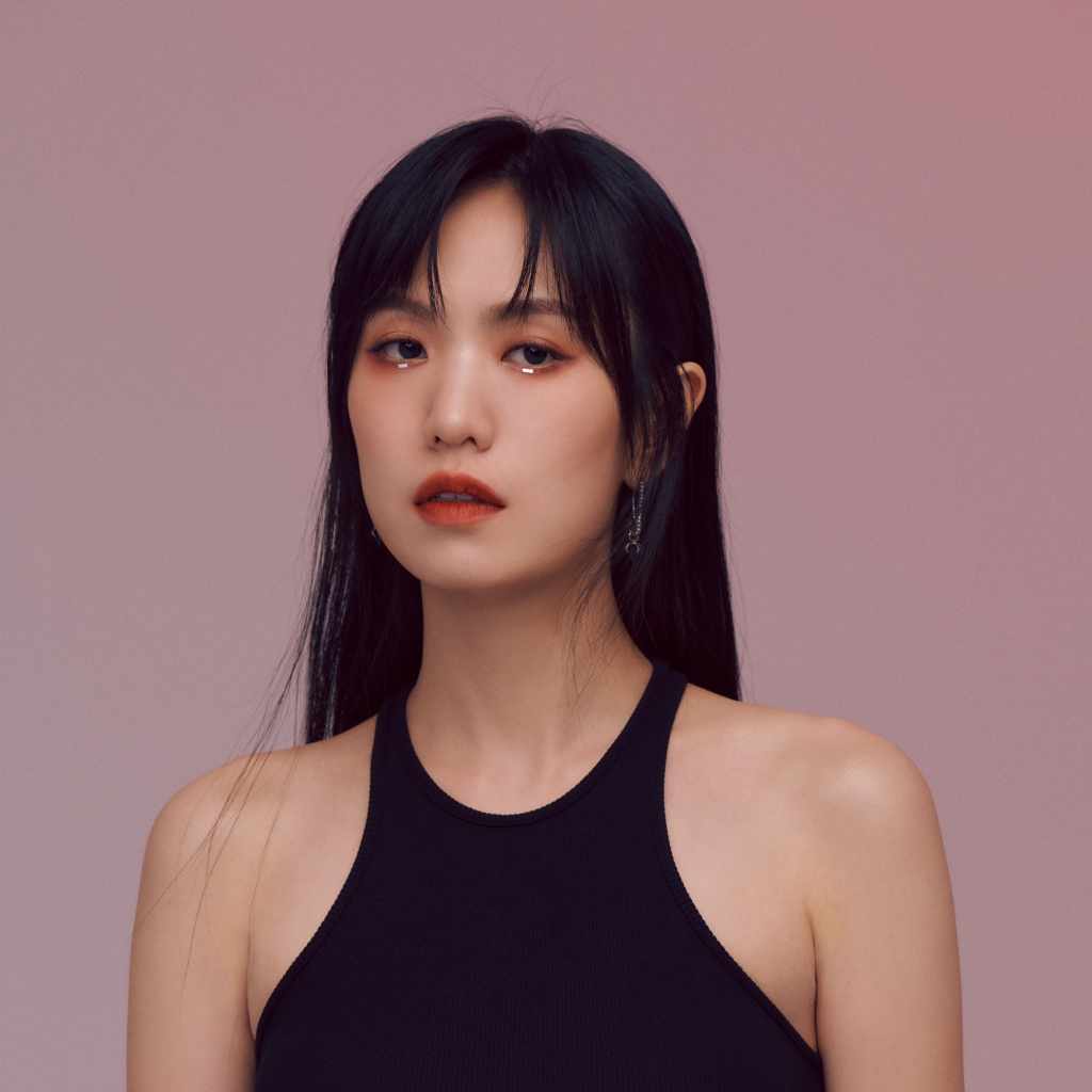 孫盛希以「Boomerang」延伸出自食其果的意義