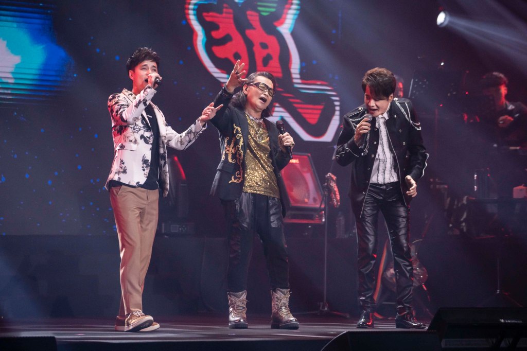 《國際沈文程日 十二月九彼下暗 巡迴演唱會》高雄站 嘉賓:鄔兆邦、柯俊傑 (照片提供:大大娛樂)
