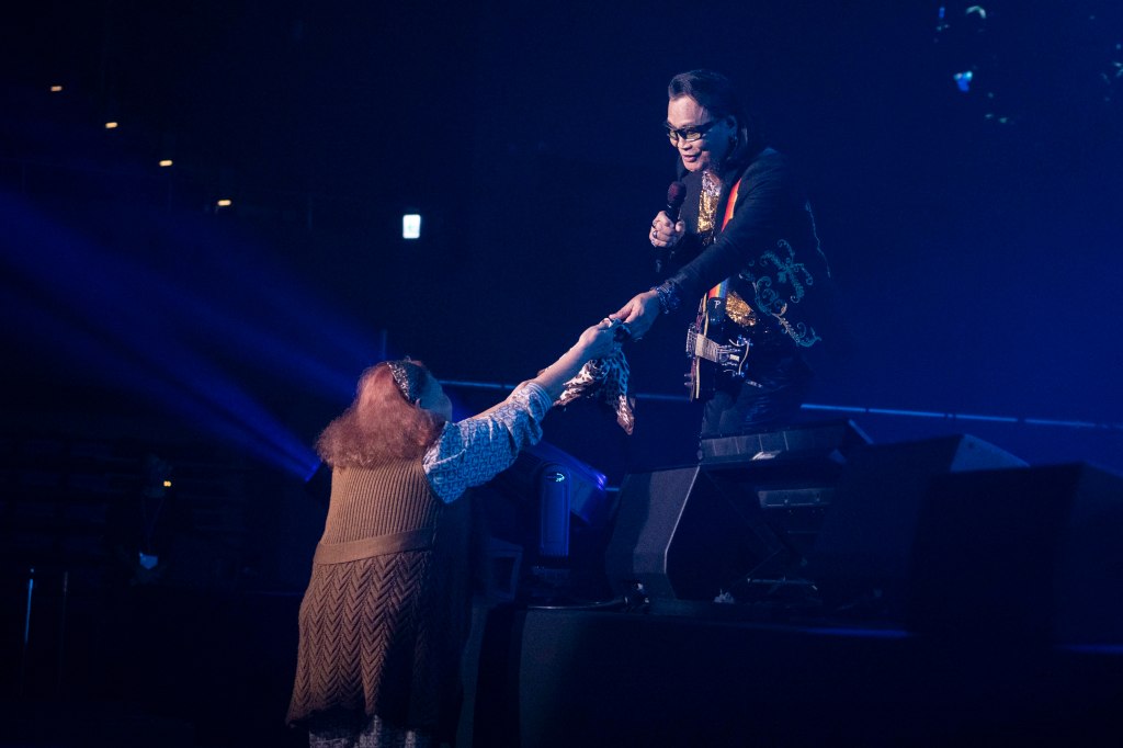 超級女鐵粉從台中站、台北站、一路追到高雄站 (照片提供:大大娛樂)
