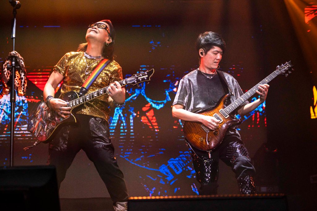 《國際沈文程日 十二月九彼下暗 巡迴演唱會》高雄站 (照片提供:大大娛樂)
