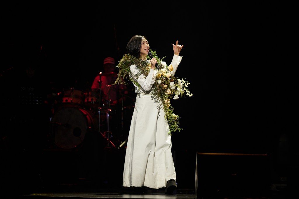 萬芳《願陽光照耀》Zepp New Taipei開唱 (照片提供:原點概念)
