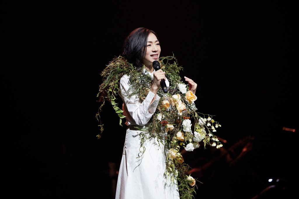 萬芳《願陽光照耀》Zepp New Taipei開唱 (照片提供:原點概念)
