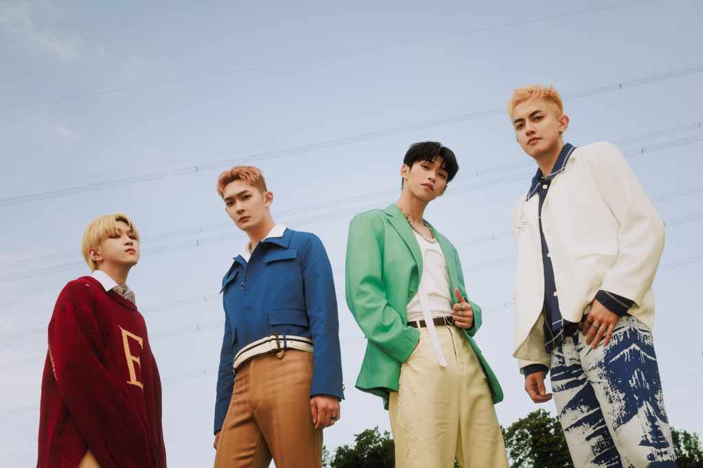 〈The Guide〉MV象徵著團員的心路歷程